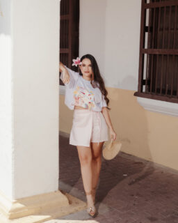 FALDA SHORT ROSA PORTADA