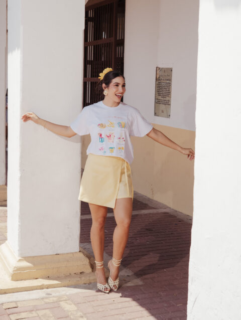 FALDASHORT LINO AMARILLO