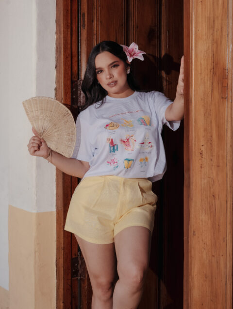 SHORT EN LINO AMARILLO